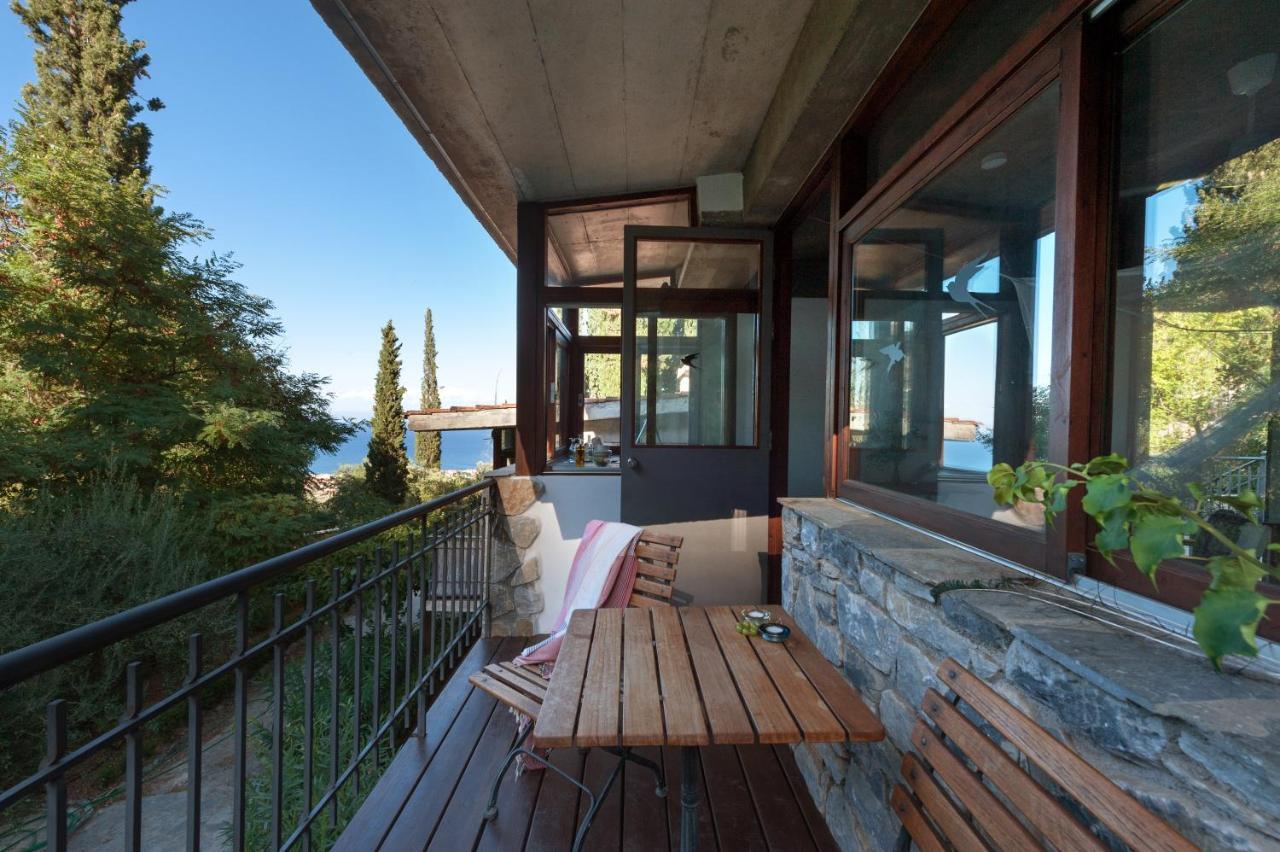 Studios Kyparissi & Spa Tiros Exterior photo