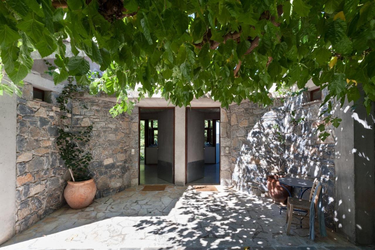 Studios Kyparissi & Spa Tiros Exterior photo