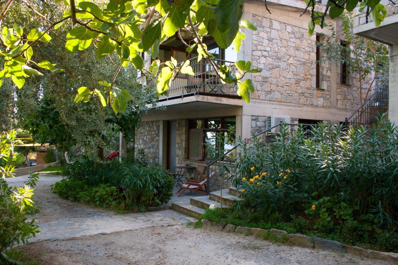 Studios Kyparissi & Spa Tiros Exterior photo
